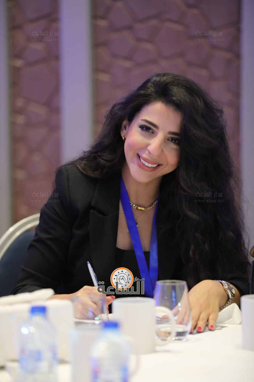 Madar Al-Saa Images 0.8991249187582732