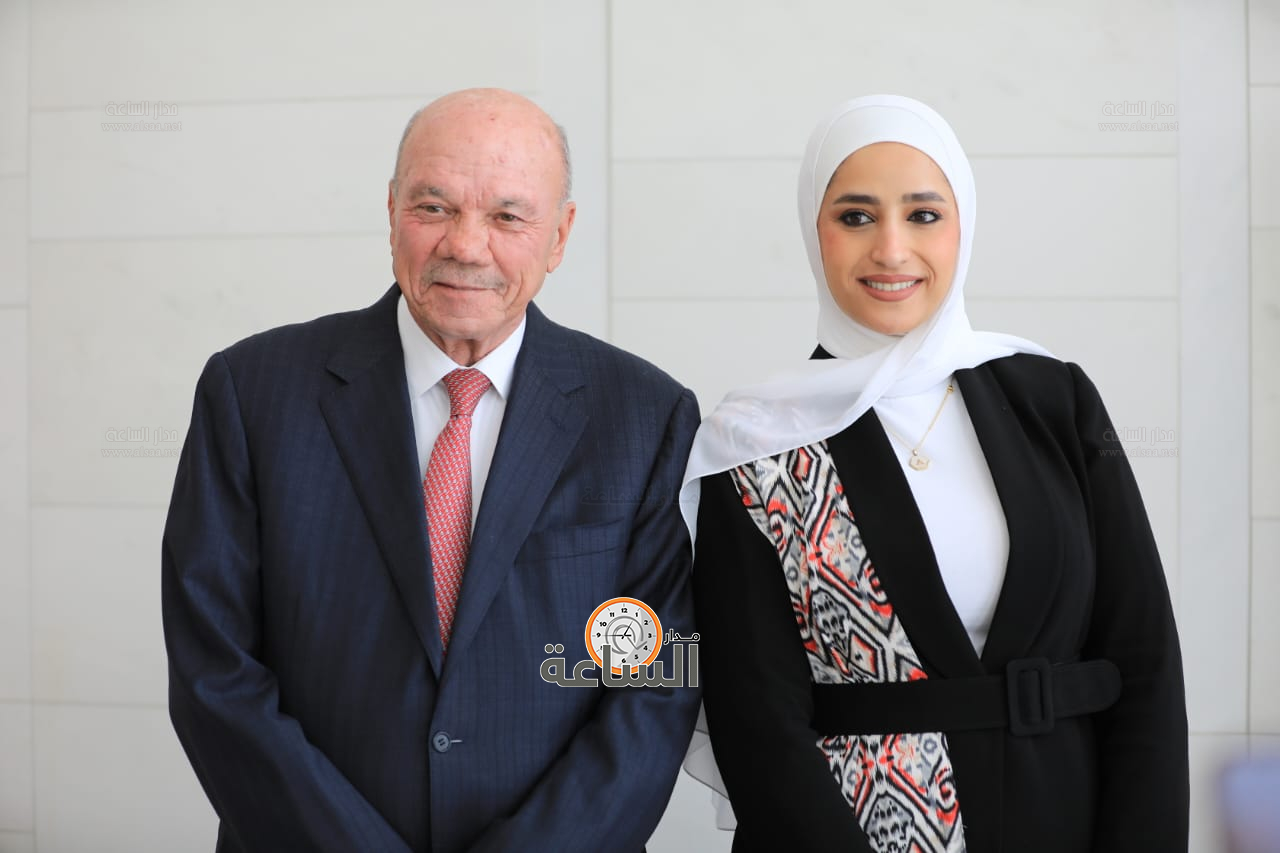 Madar Al-Saa Images 0.8806399633200915