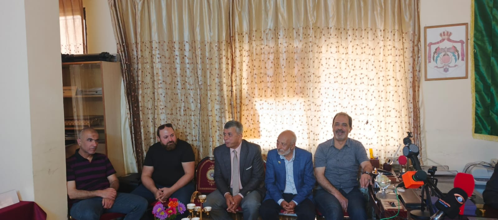 Madar Al-Saa Images 0.4831449041897503