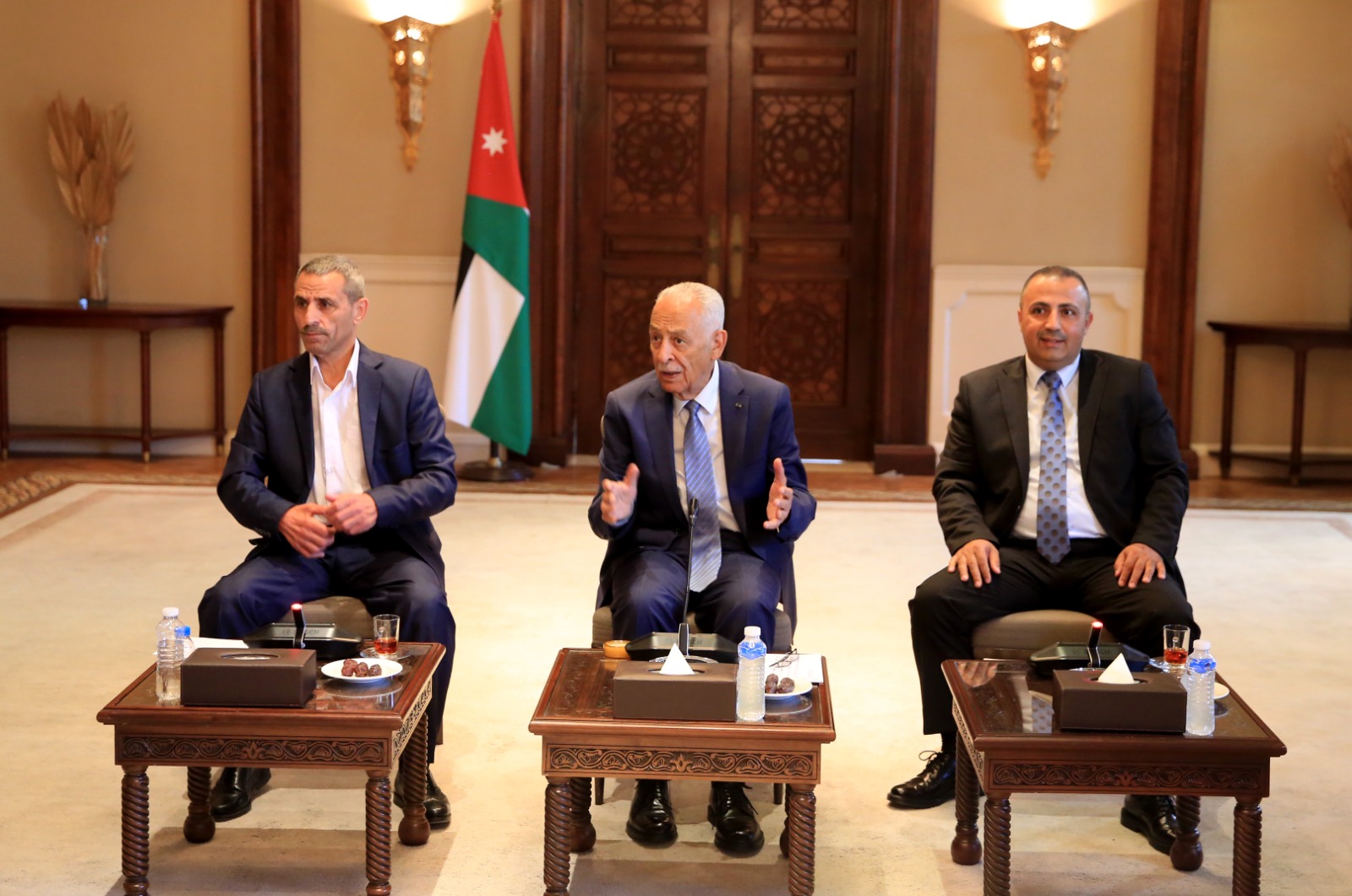 Madar Al-Saa Images 0.1775187045329294