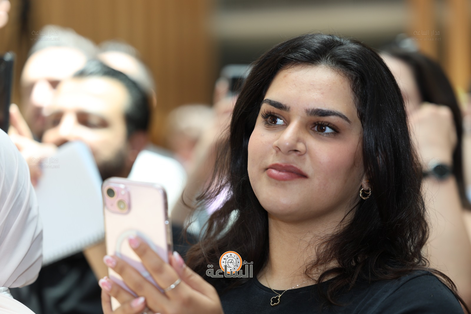 Madar Al-Saa Images 0.3928698434762662