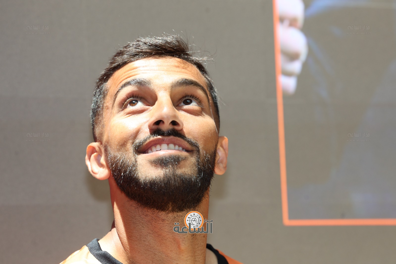 Madar Al-Saa Images 0.7376146128334449