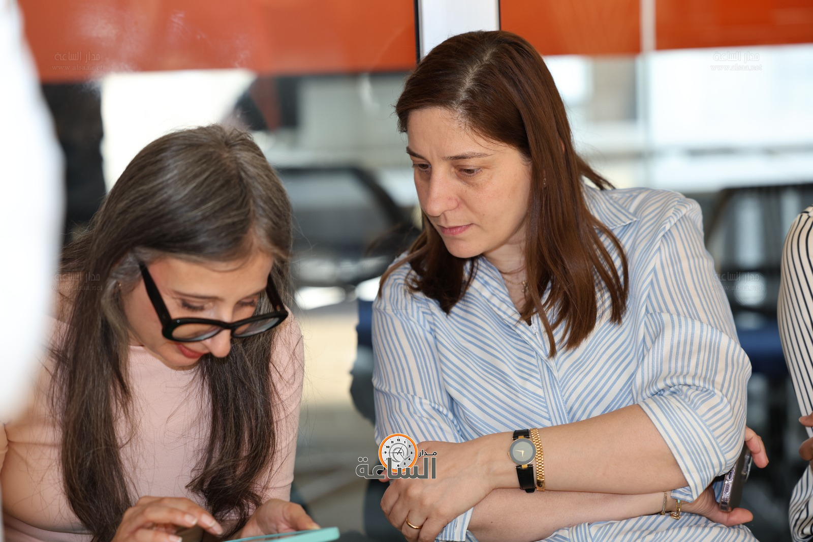 Madar Al-Saa Images 0.8782146353783384