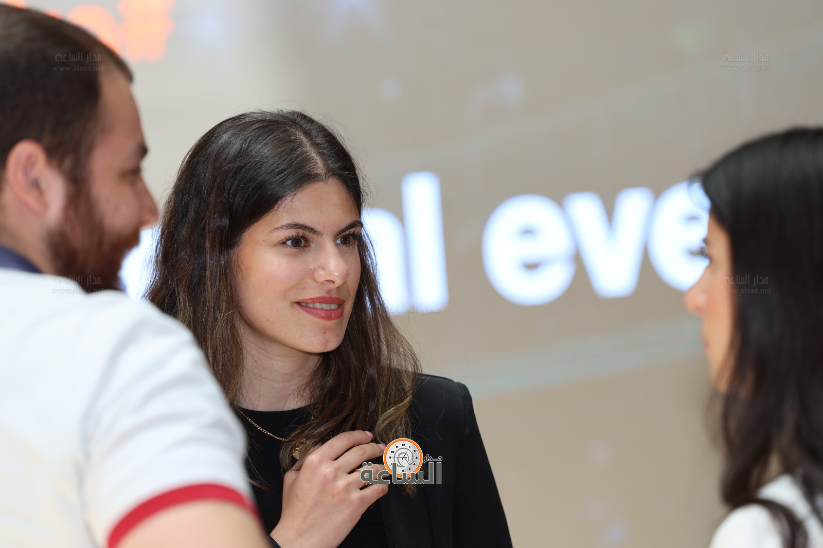 Madar Al-Saa Images 0.5045094228922294