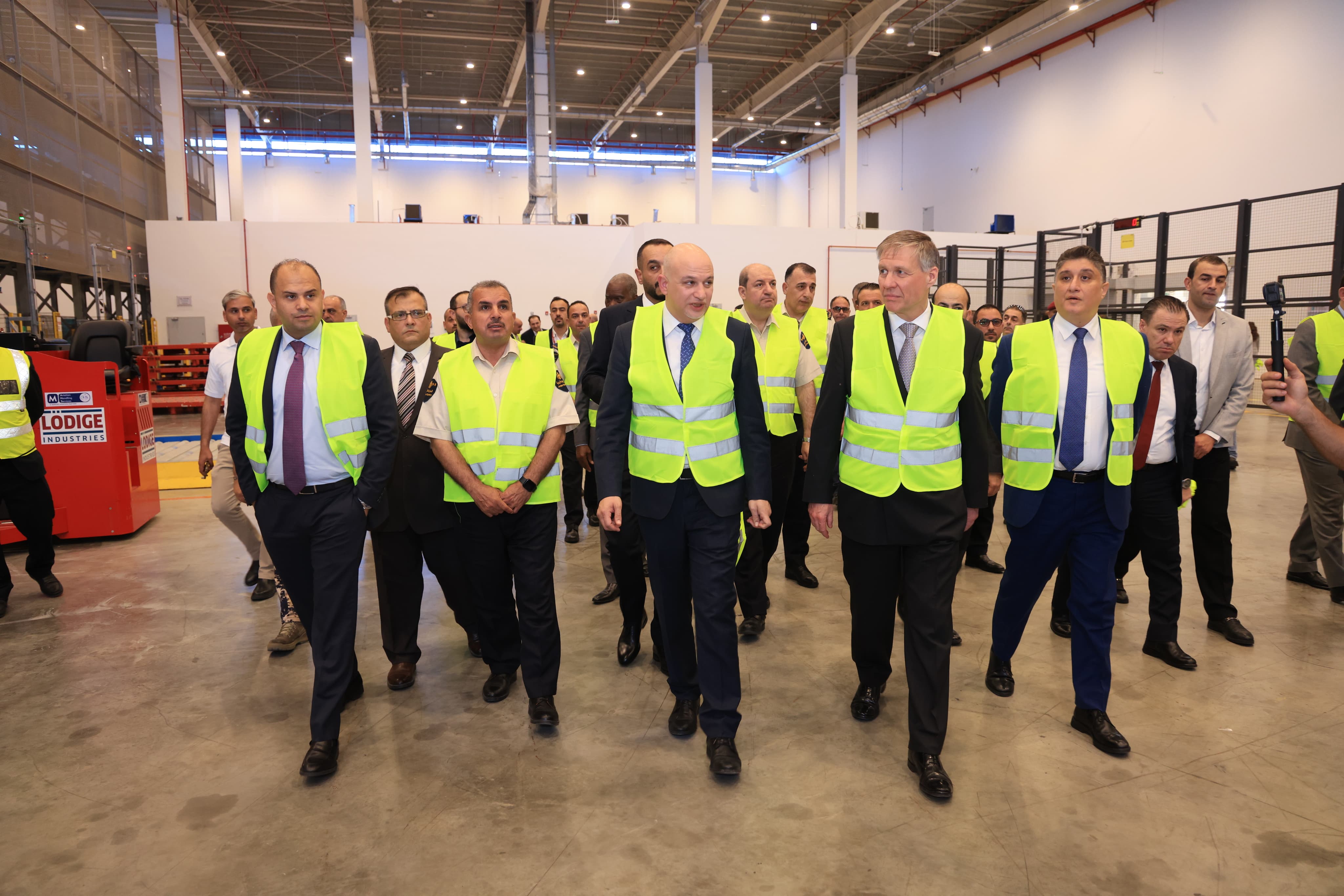 Madar Al-Saa Images 0.9931046007722119