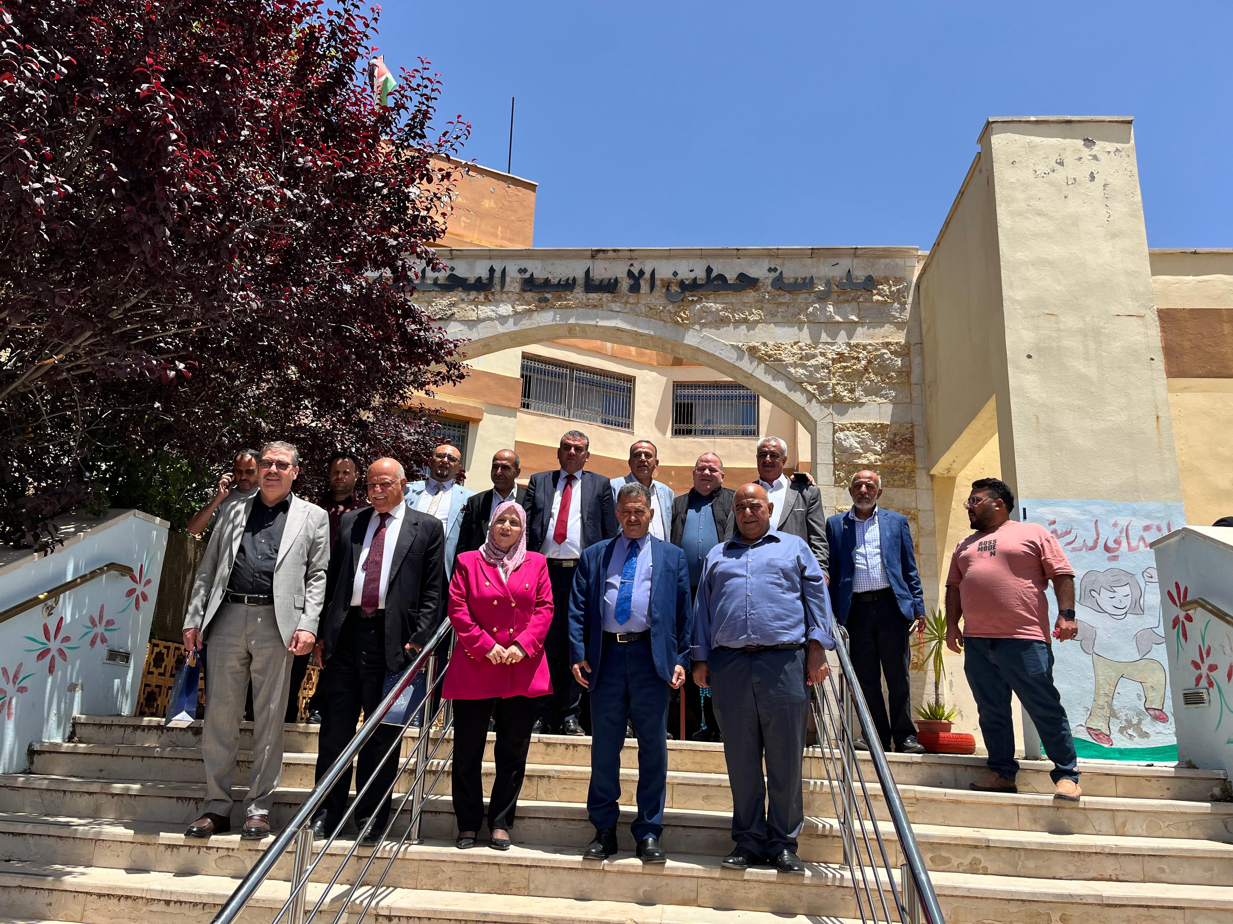 Madar Al-Saa Images 0.30542318222459375