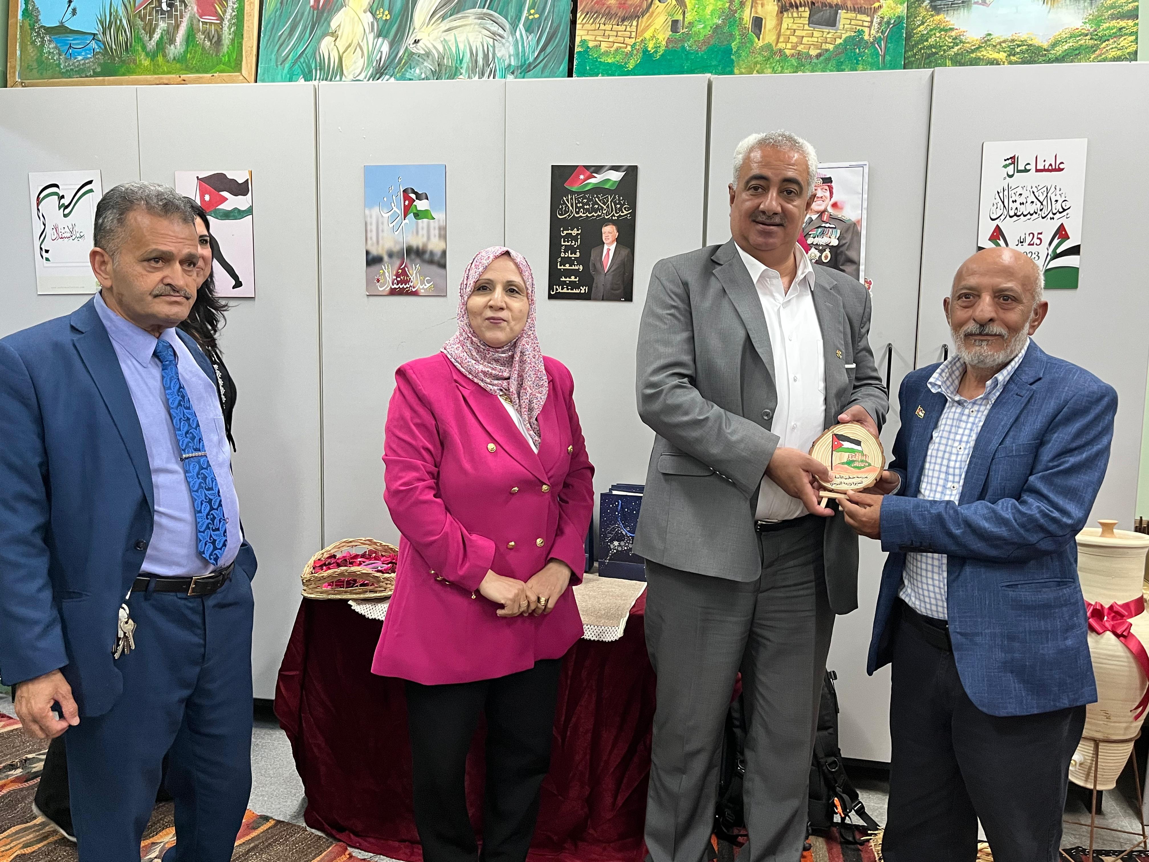 Madar Al-Saa Images 0.4495245846828628