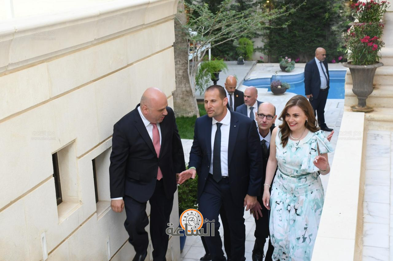 Madar Al-Saa Images 0.6381980326328858