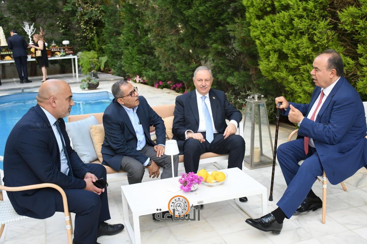 Madar Al-Saa Images 0.8415510248761253