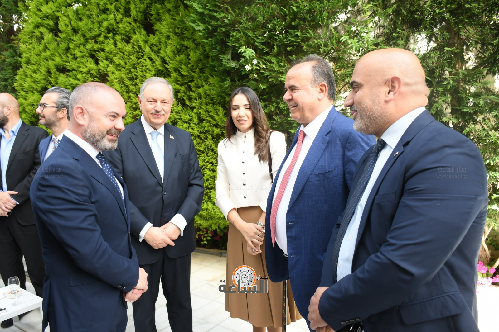 Madar Al-Saa Images 0.8446390025523033