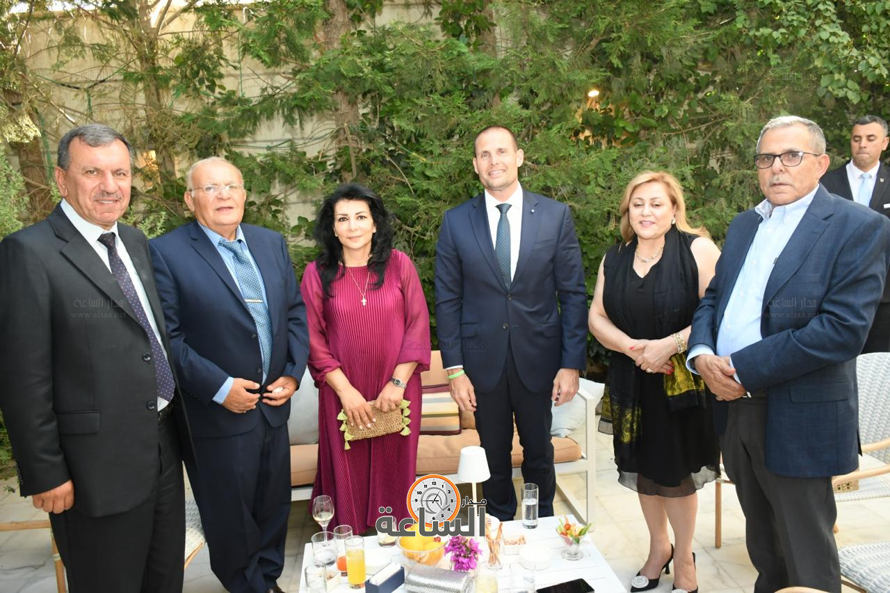 Madar Al-Saa Images 0.30788366223124