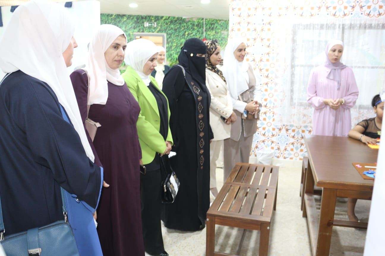 Madar Al-Saa Images 0.003242370164296182