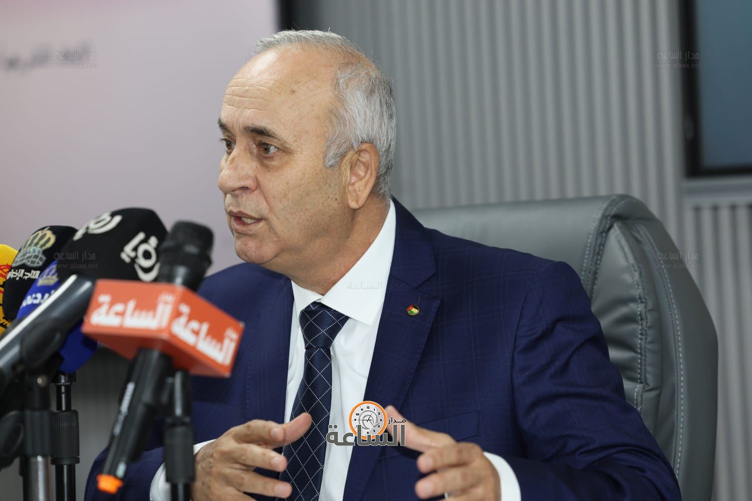 Madar Al-Saa Images 0.6888068474998437