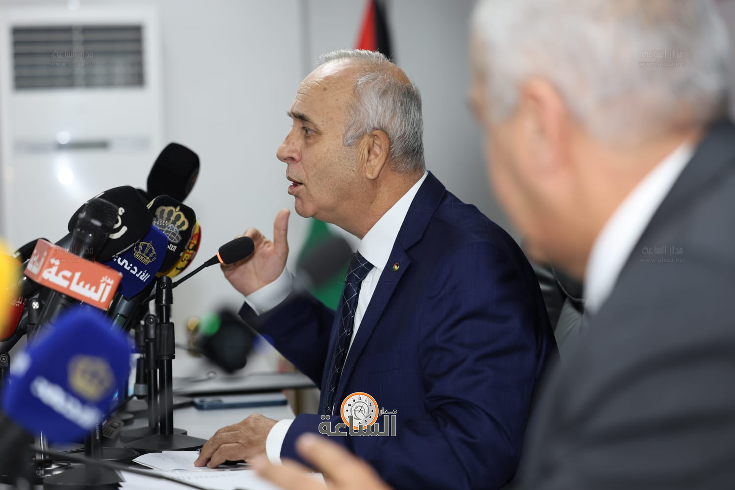 Madar Al-Saa Images 0.5053360845919909