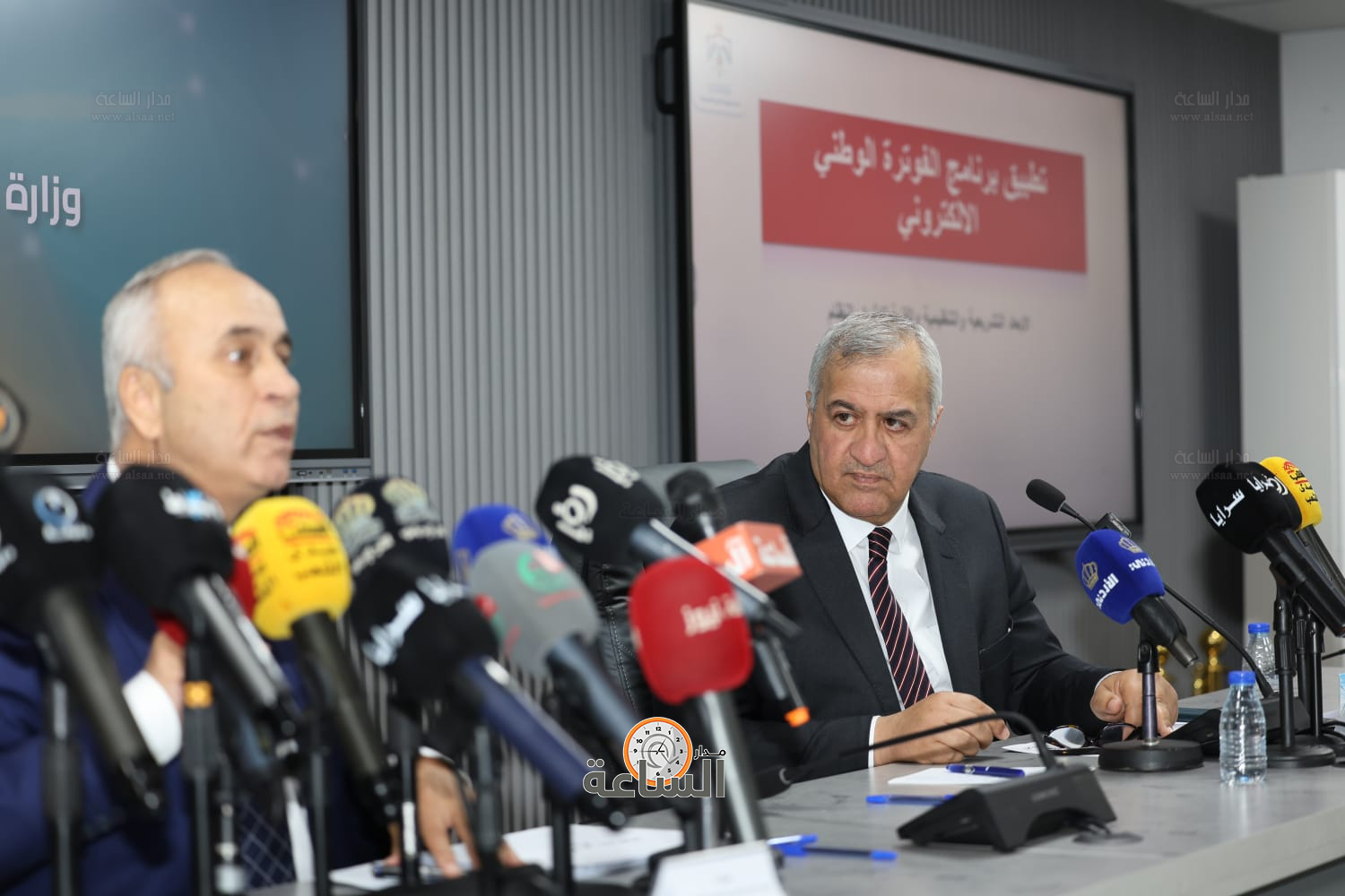 Madar Al-Saa Images 0.21579838088400505