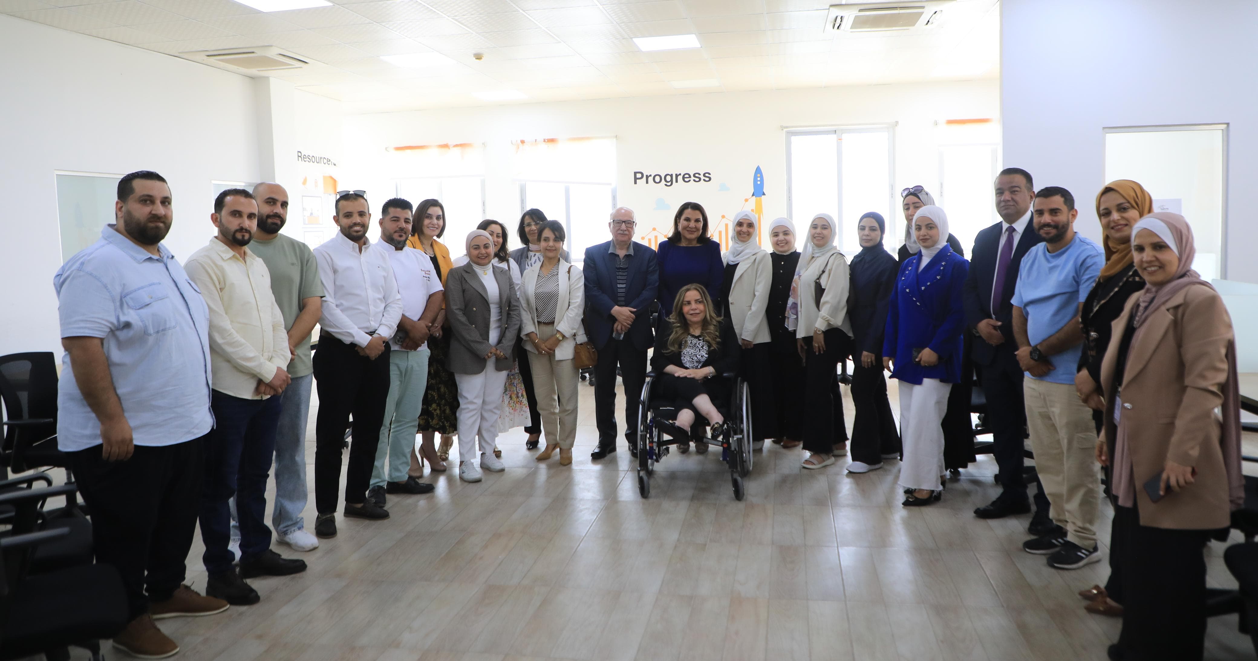 Madar Al-Saa Images 0.20784446036945525