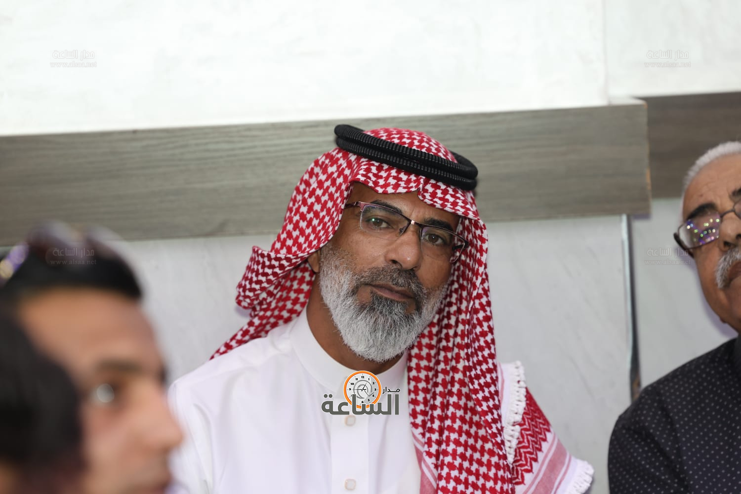 Madar Al-Saa Images 0.048476052845049744