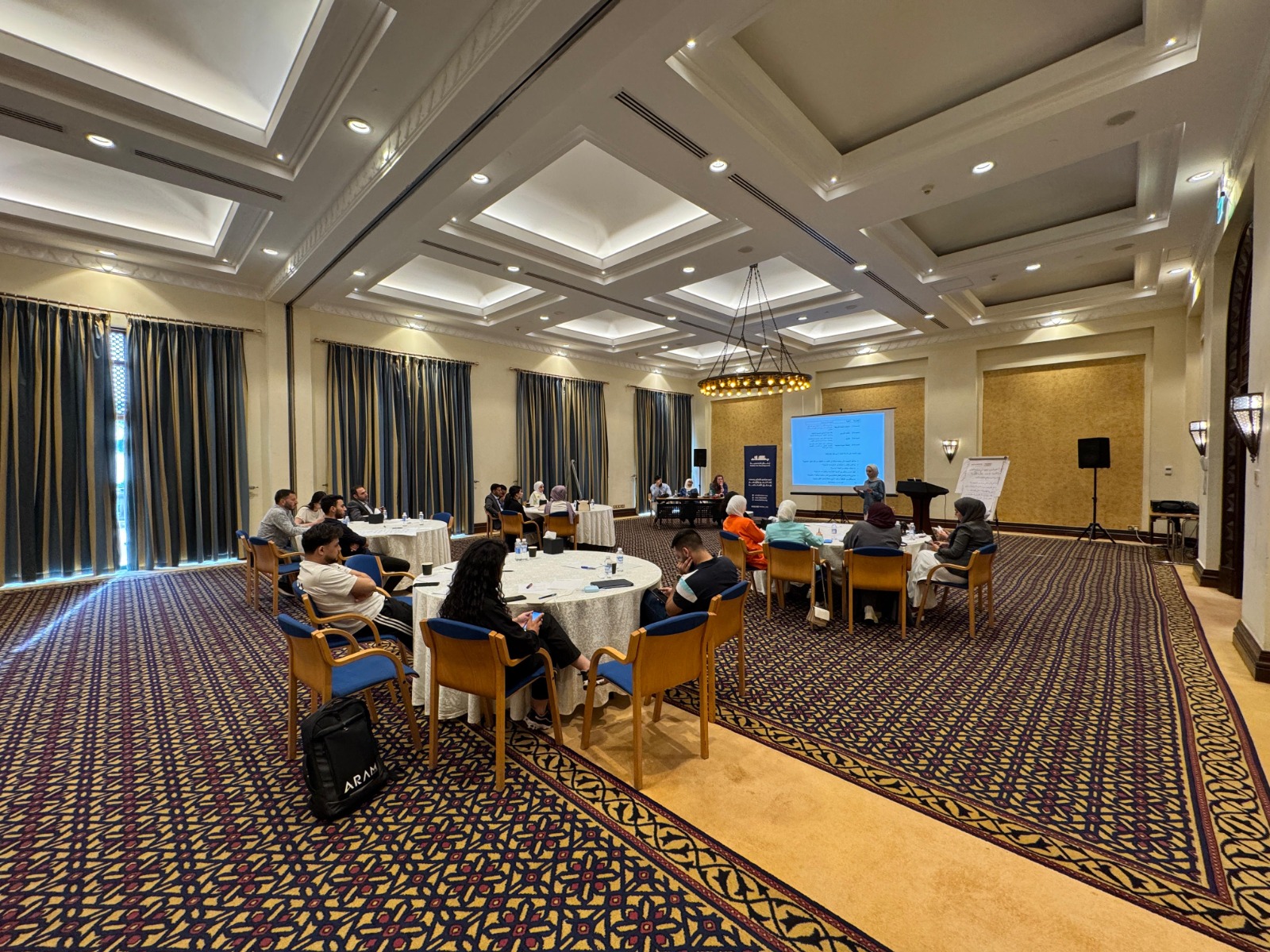 Madar Al-Saa Images 0.7426785129393303