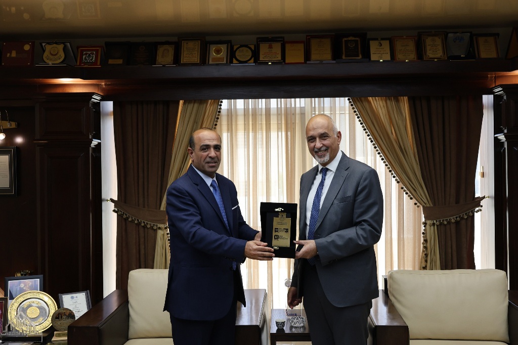 Madar Al-Saa Images 0.5803662771436433