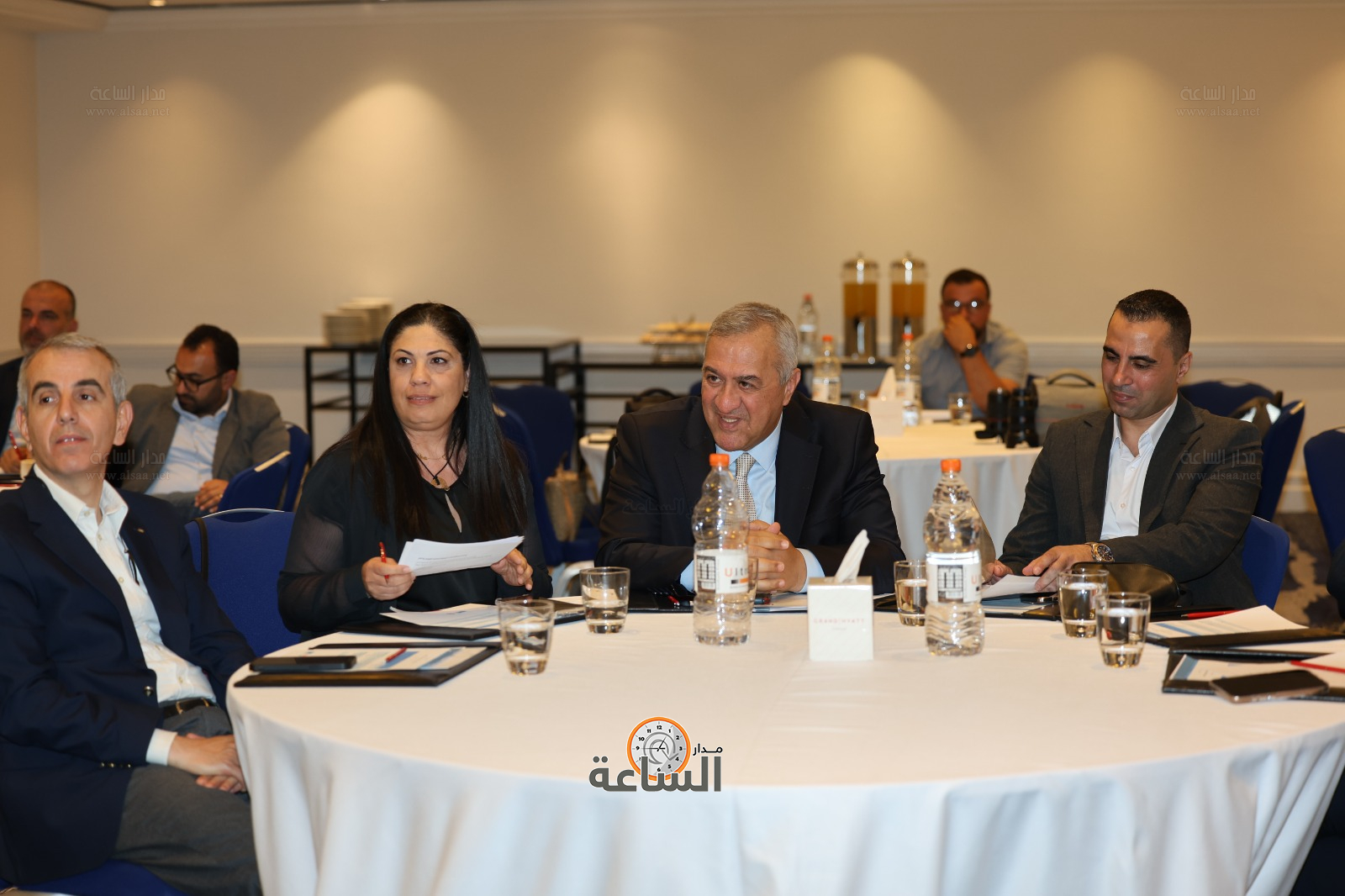 Madar Al-Saa Images 0.7672045995896343