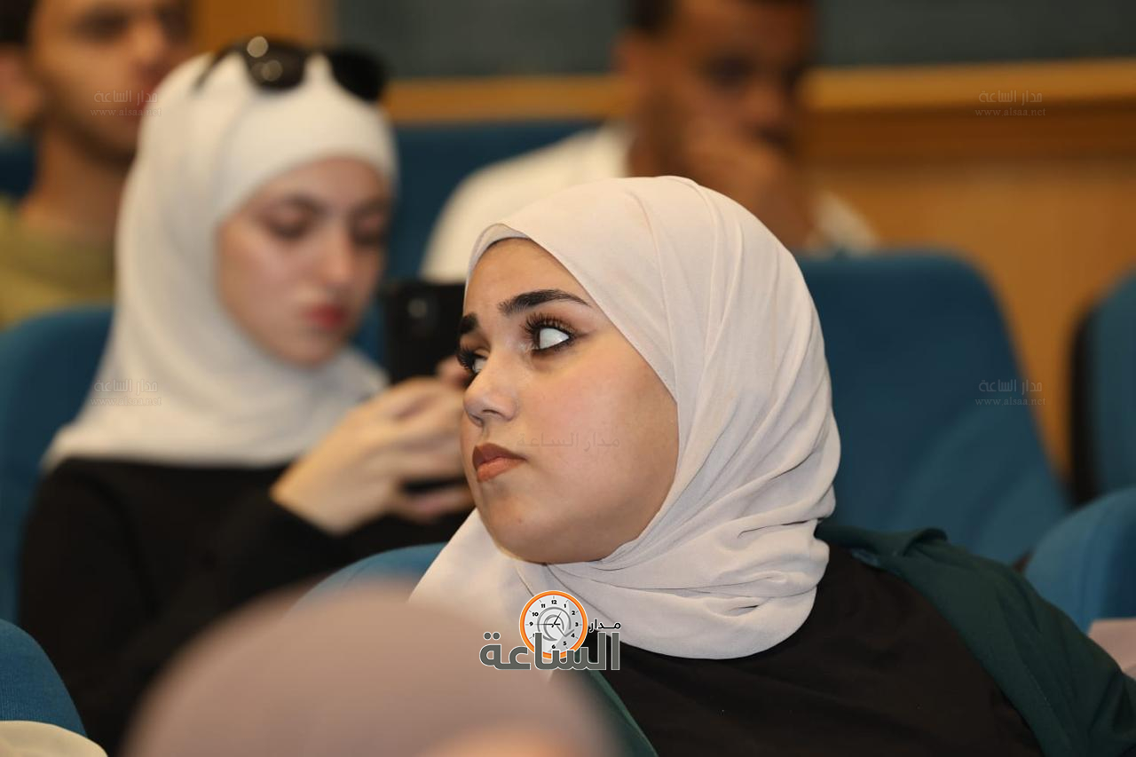 Madar Al-Saa Images 0.5865493498404971