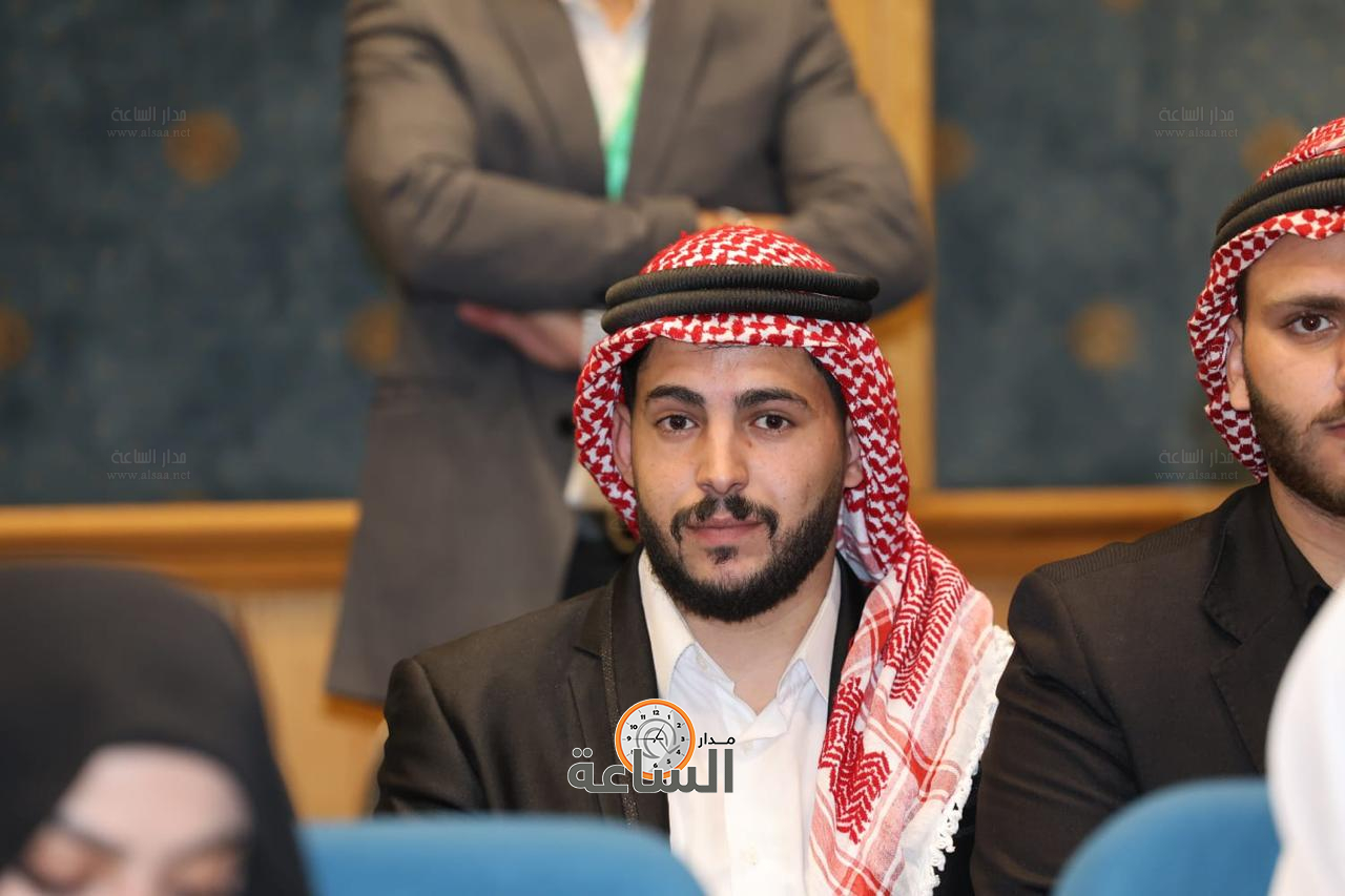 Madar Al-Saa Images 0.926314318209757