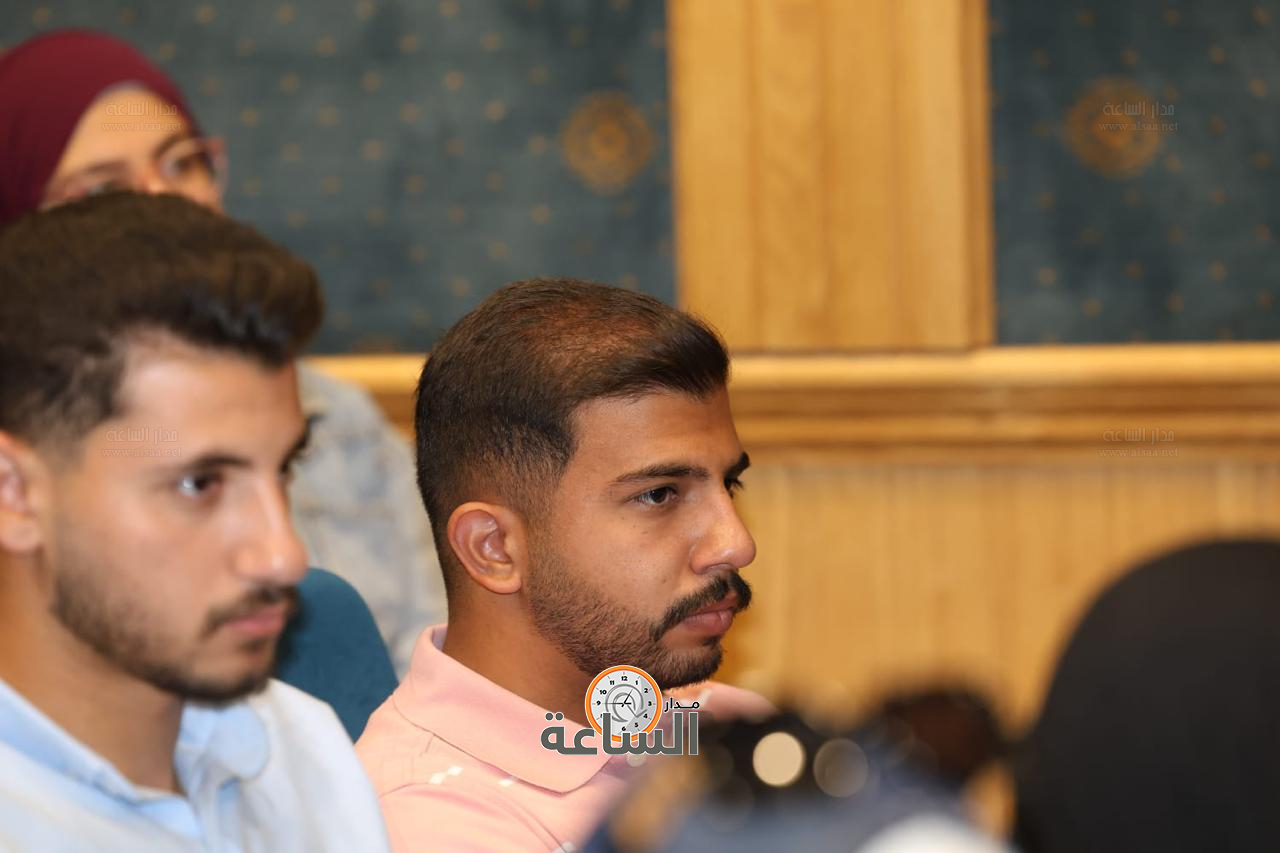 Madar Al-Saa Images 0.18687576997171973