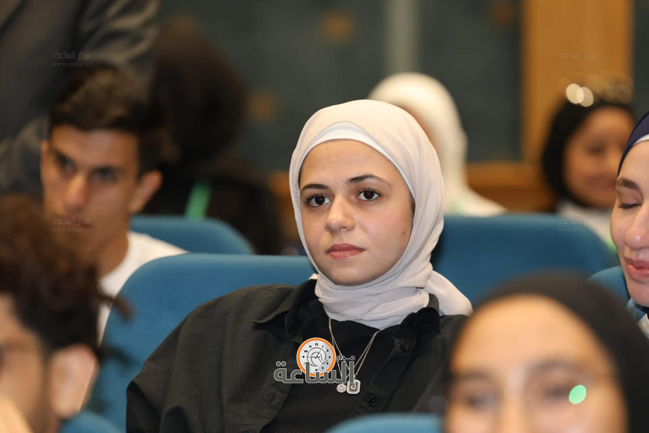 Madar Al-Saa Images 0.8216539104134316