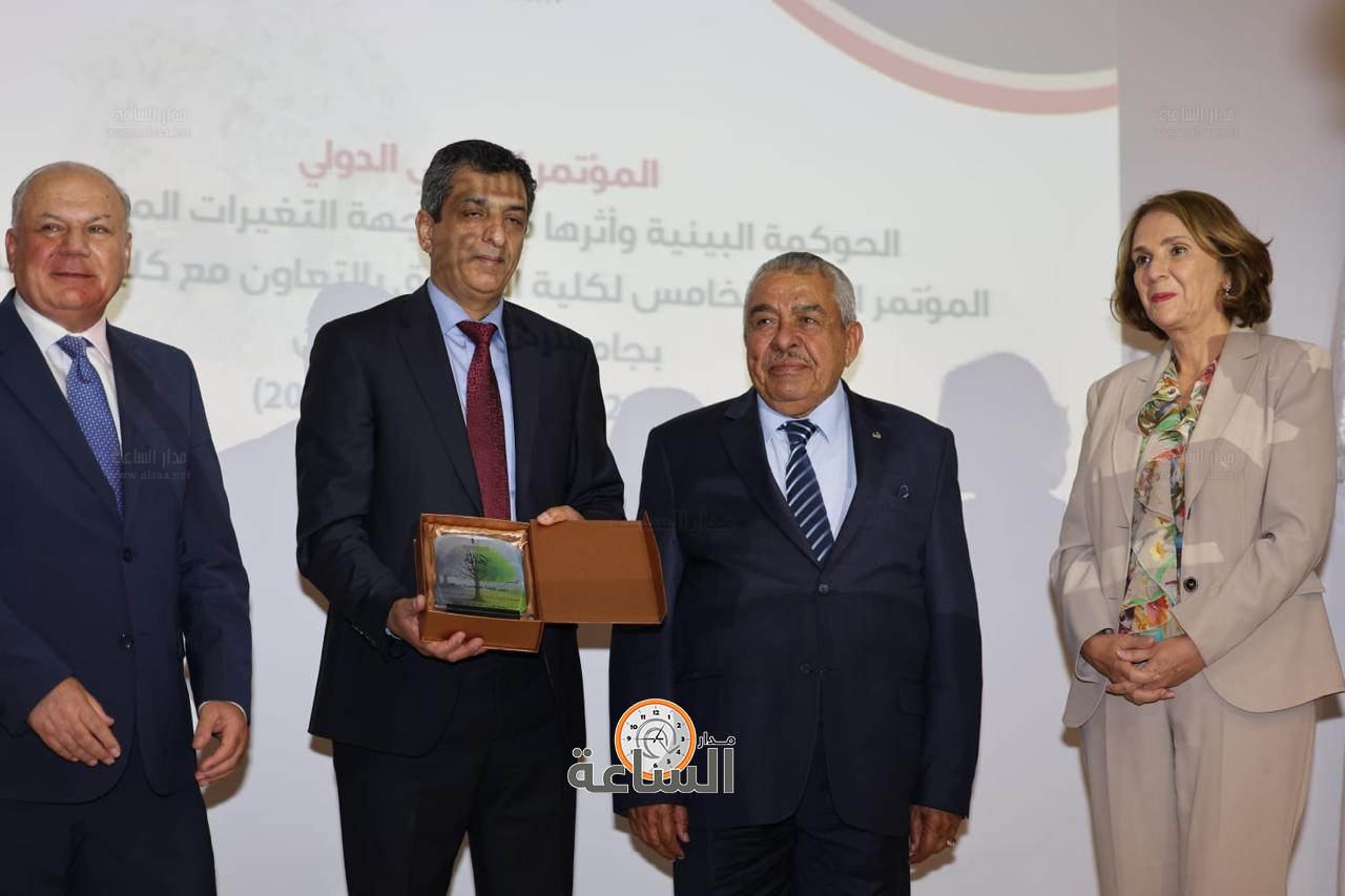 Madar Al-Saa Images 0.964630470233815