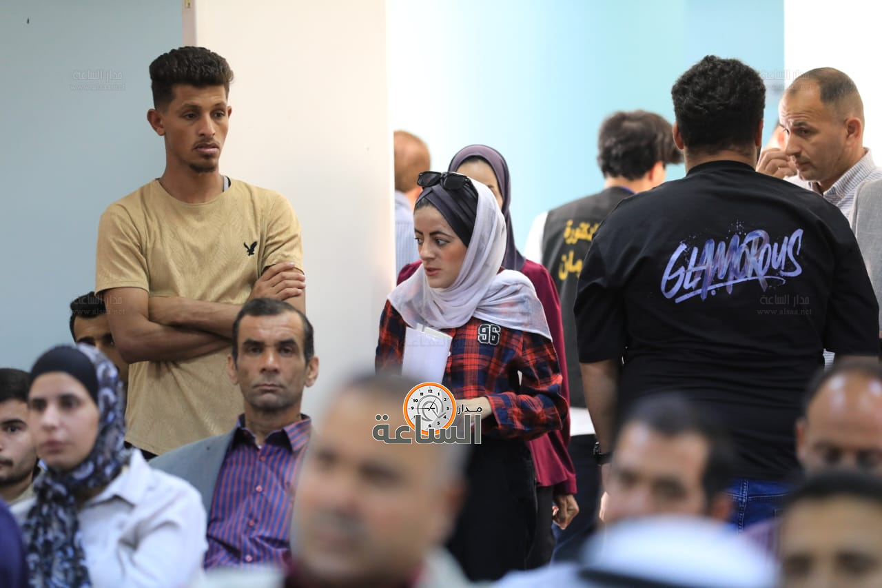 Madar Al-Saa Images 0.026783008940573172