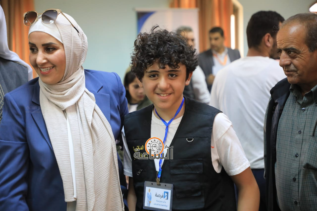 Madar Al-Saa Images 0.35730745897327376