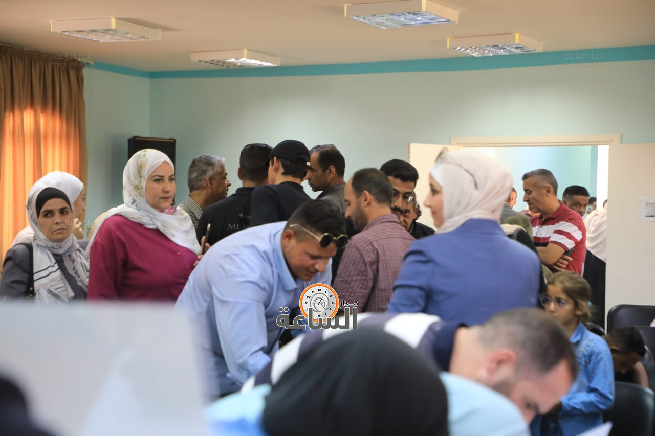 Madar Al-Saa Images 0.6455798425364729