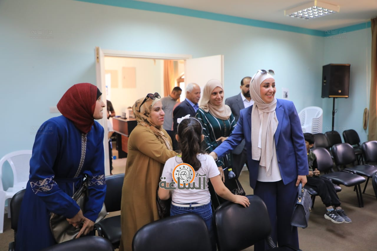 Madar Al-Saa Images 0.505979483530504