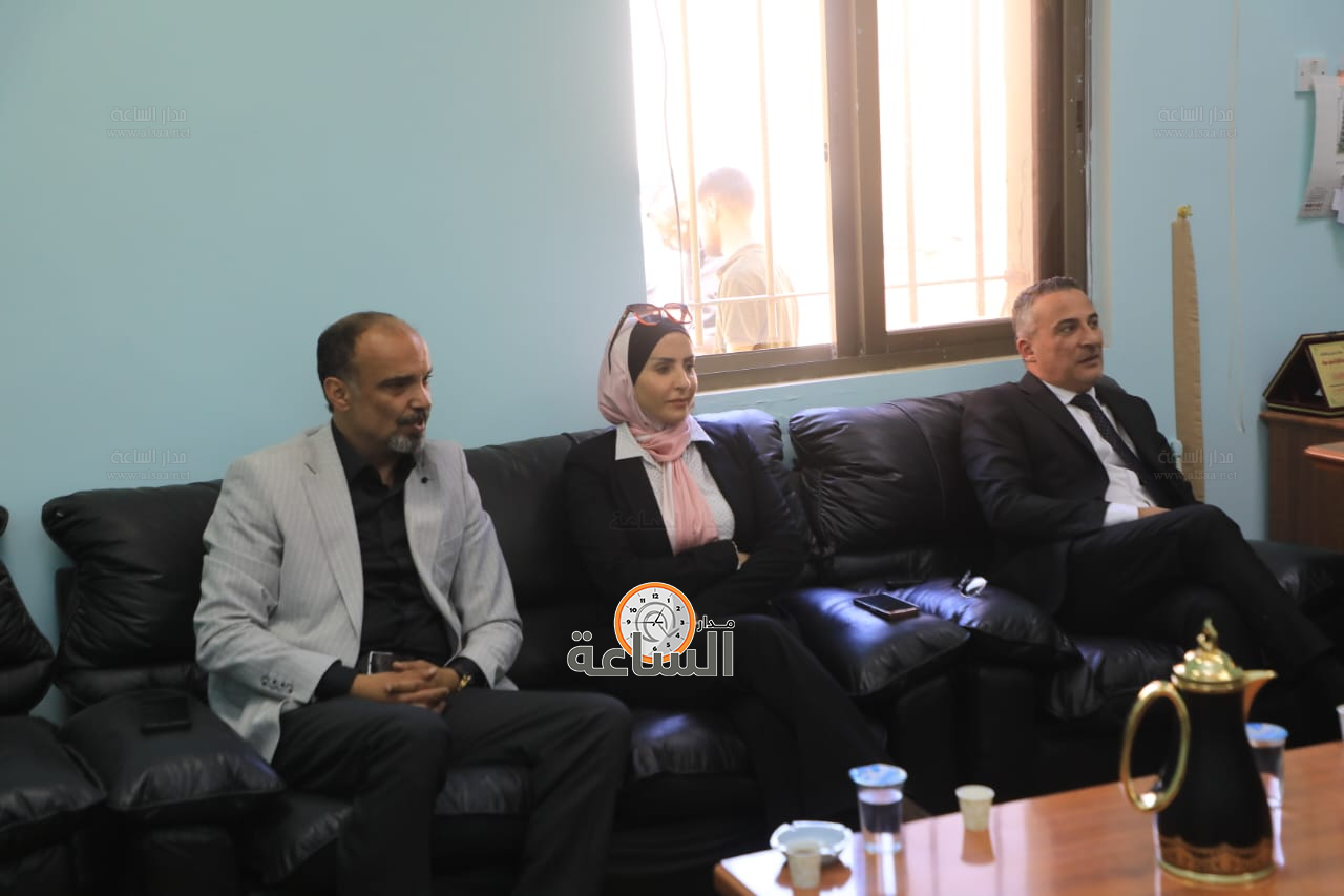 Madar Al-Saa Images 0.8239220769020013