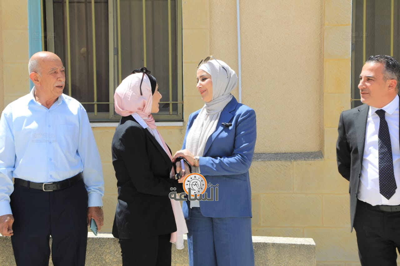 Madar Al-Saa Images 0.15233417683960115