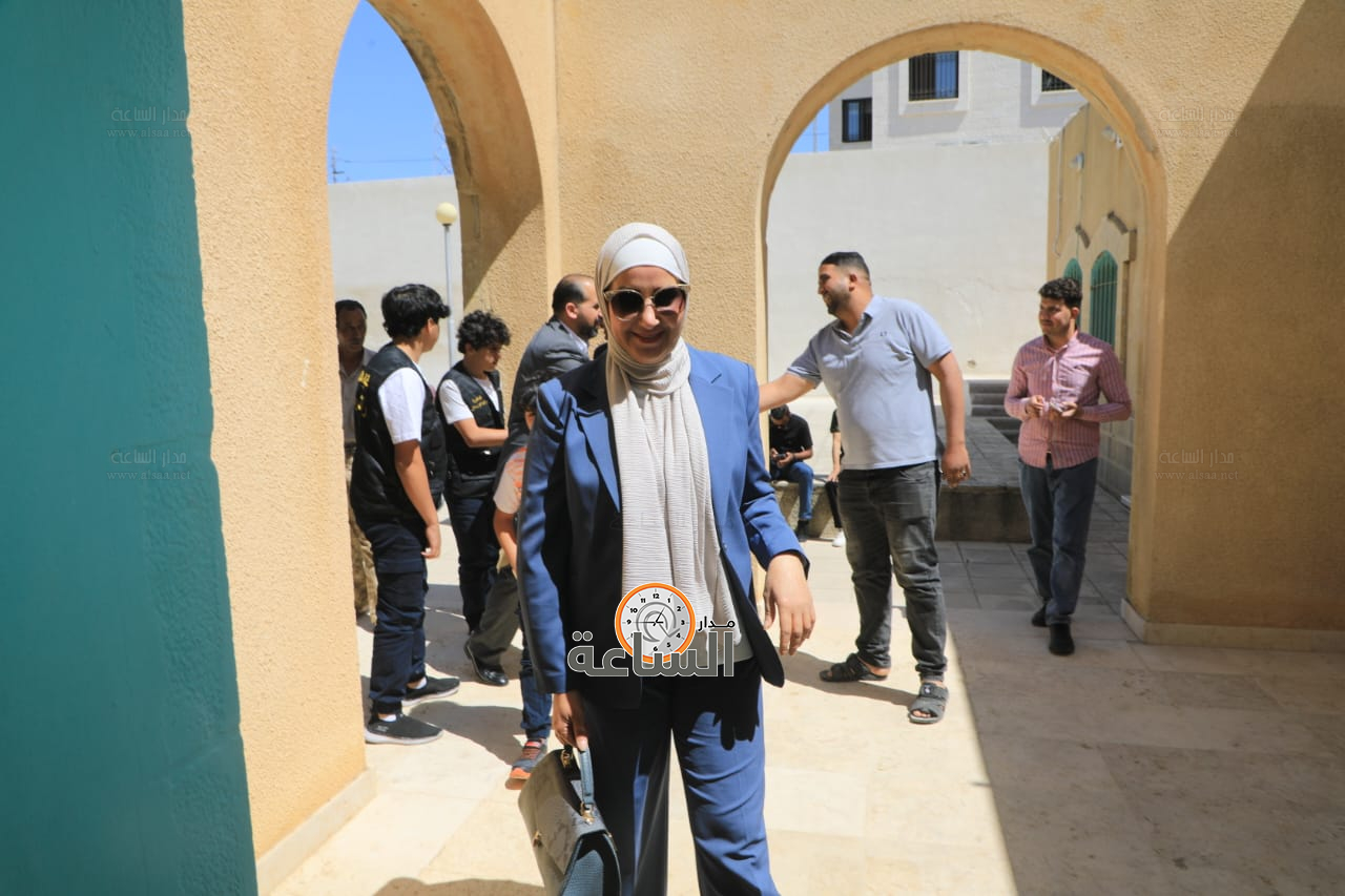 Madar Al-Saa Images 0.9240359412997384