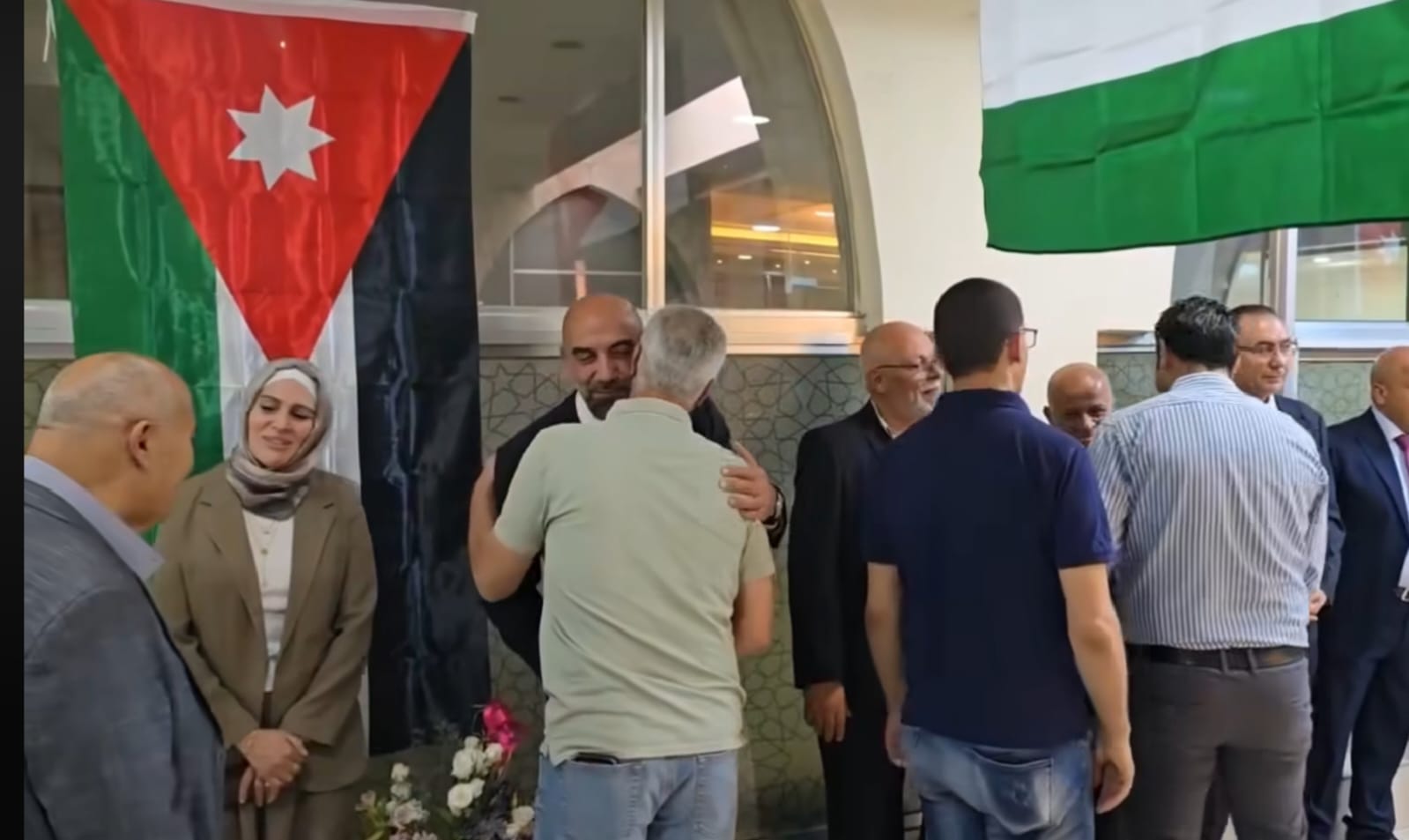 Madar Al-Saa Images 0.6644714766763035