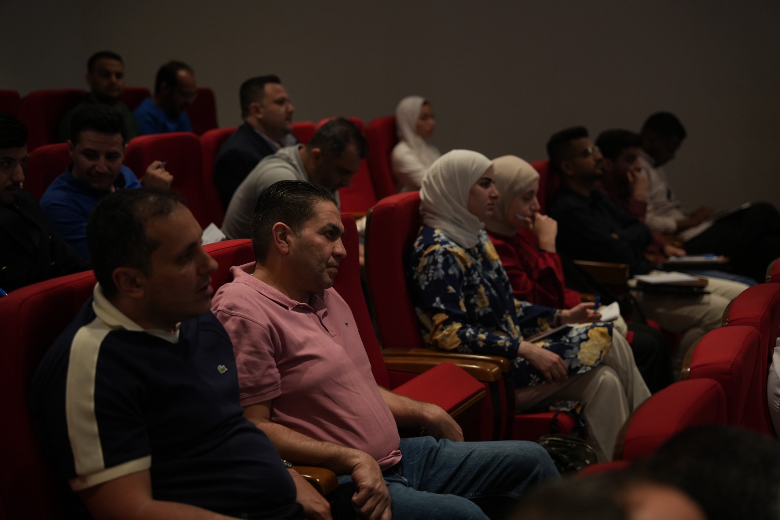 Madar Al-Saa Images 0.5180078350464551