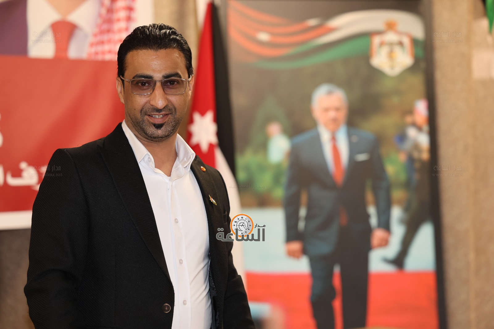 Madar Al-Saa Images 0.18432043878903137