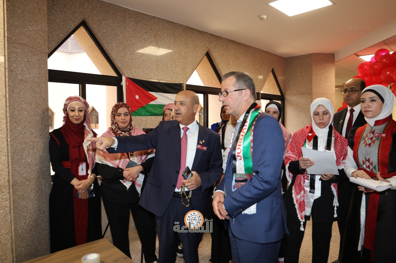 Madar Al-Saa Images 0.2754306911439486