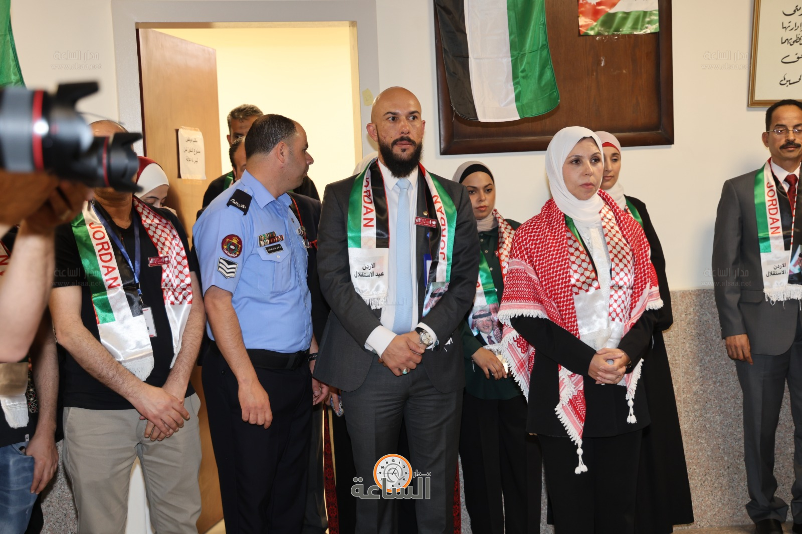 Madar Al-Saa Images 0.22407592775384355