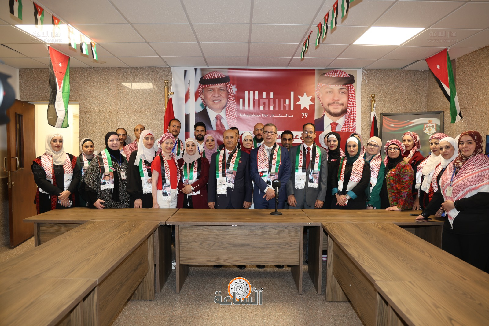 Madar Al-Saa Images 0.03731380020931774