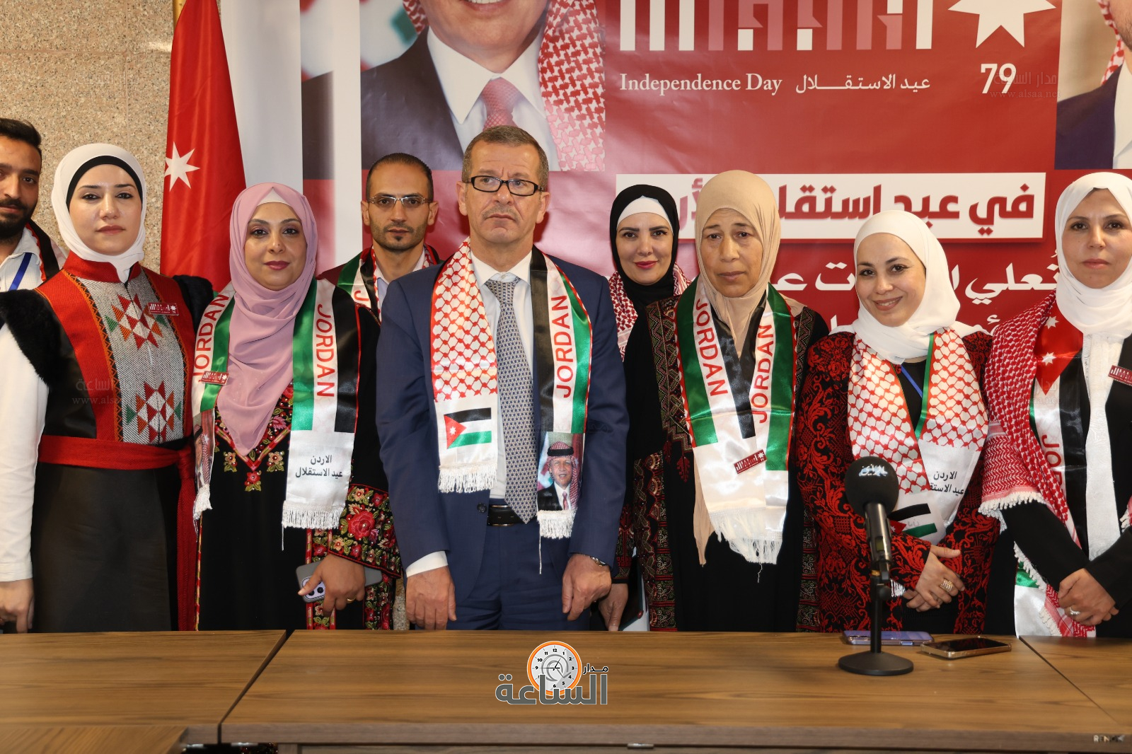 Madar Al-Saa Images 0.35223303121587646