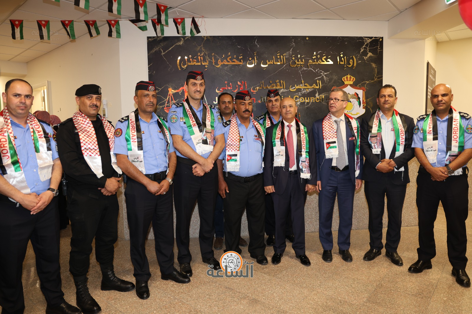 Madar Al-Saa Images 0.43614856583847306