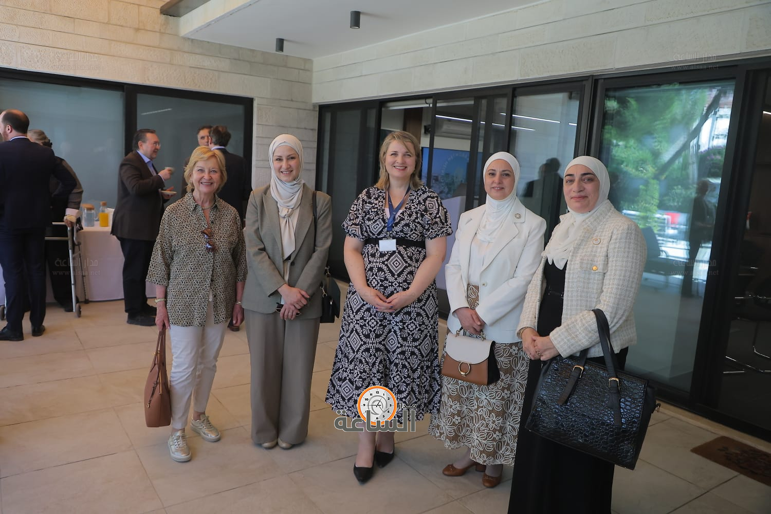 Madar Al-Saa Images 0.09996049789365791