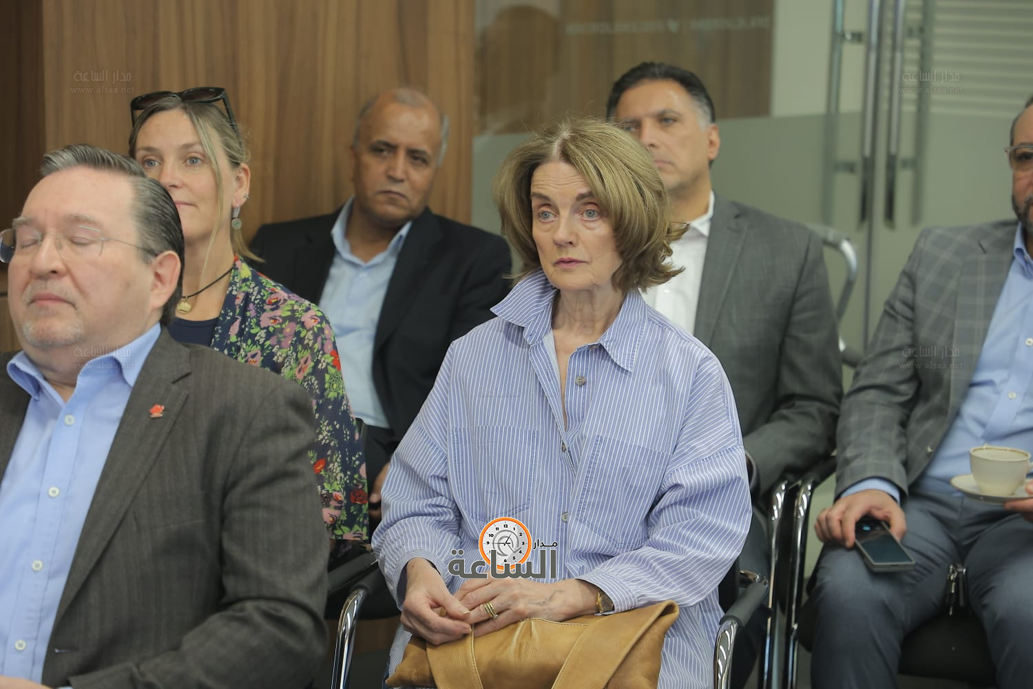 Madar Al-Saa Images 0.09353340798679