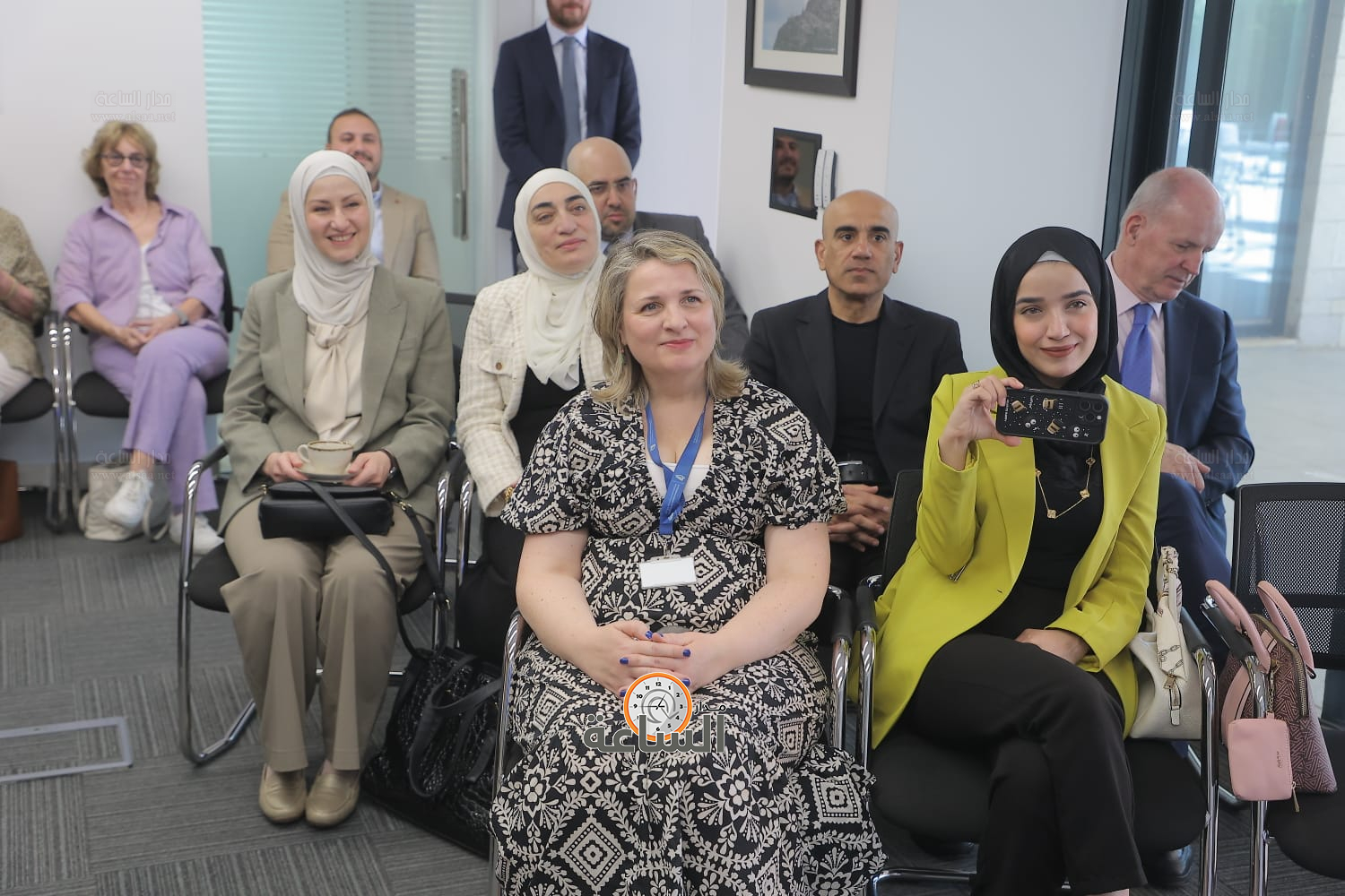 Madar Al-Saa Images 0.7402845209163269