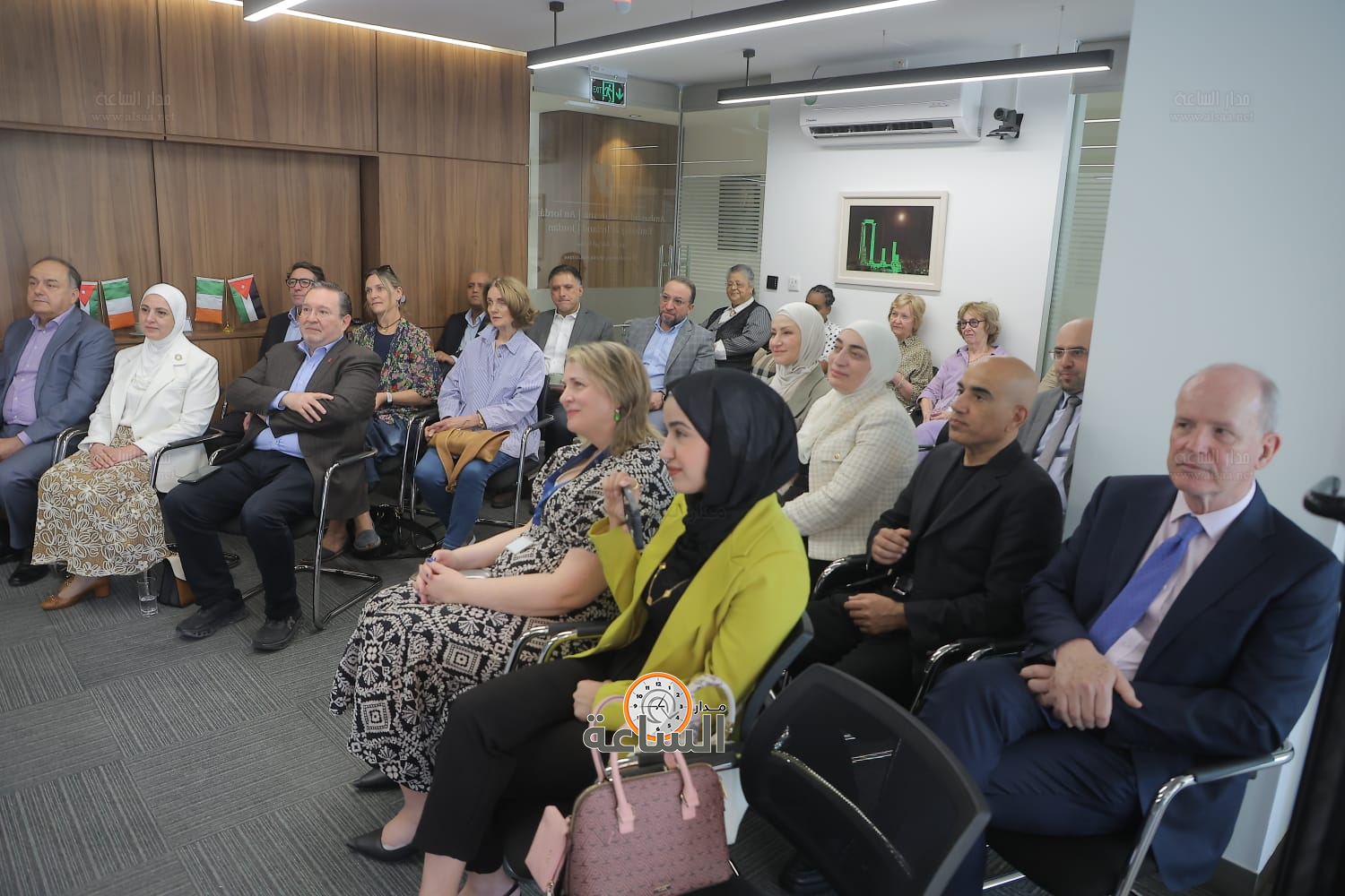 Madar Al-Saa Images 0.723704717246699