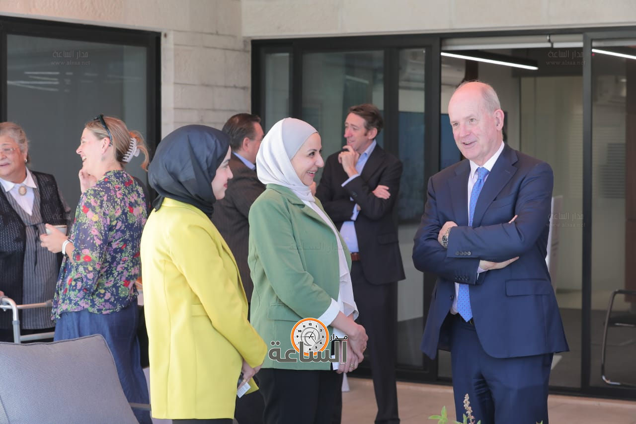 Madar Al-Saa Images 0.17740415190353798