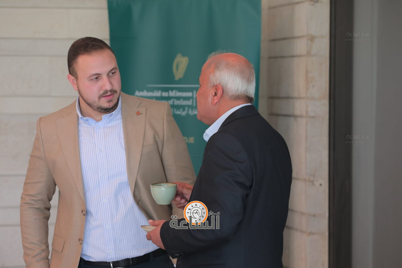 Madar Al-Saa Images 0.4760303825549891